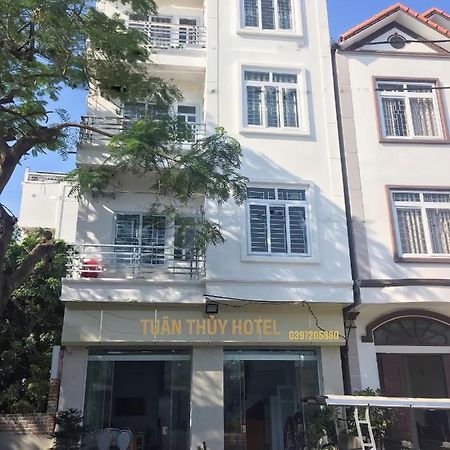 Tuan Thuy Hotel Dao Quan Lan Exteriör bild